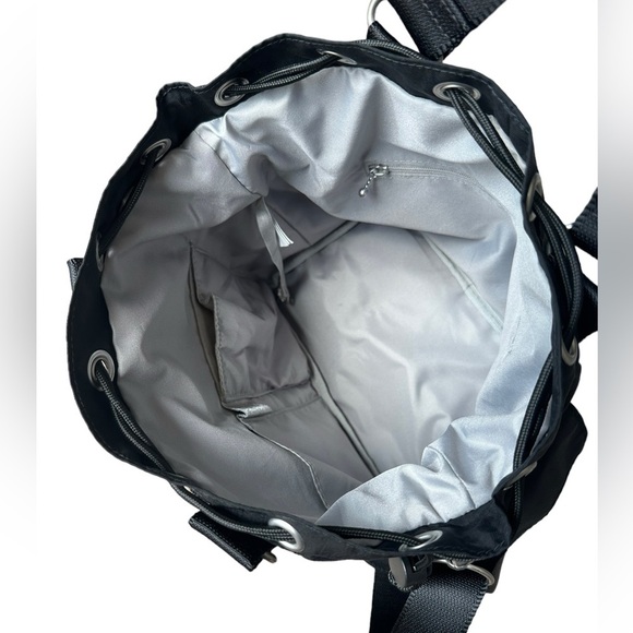 Baggallini Modern Everywhere Drawstring Bag - Picture 4 of 11